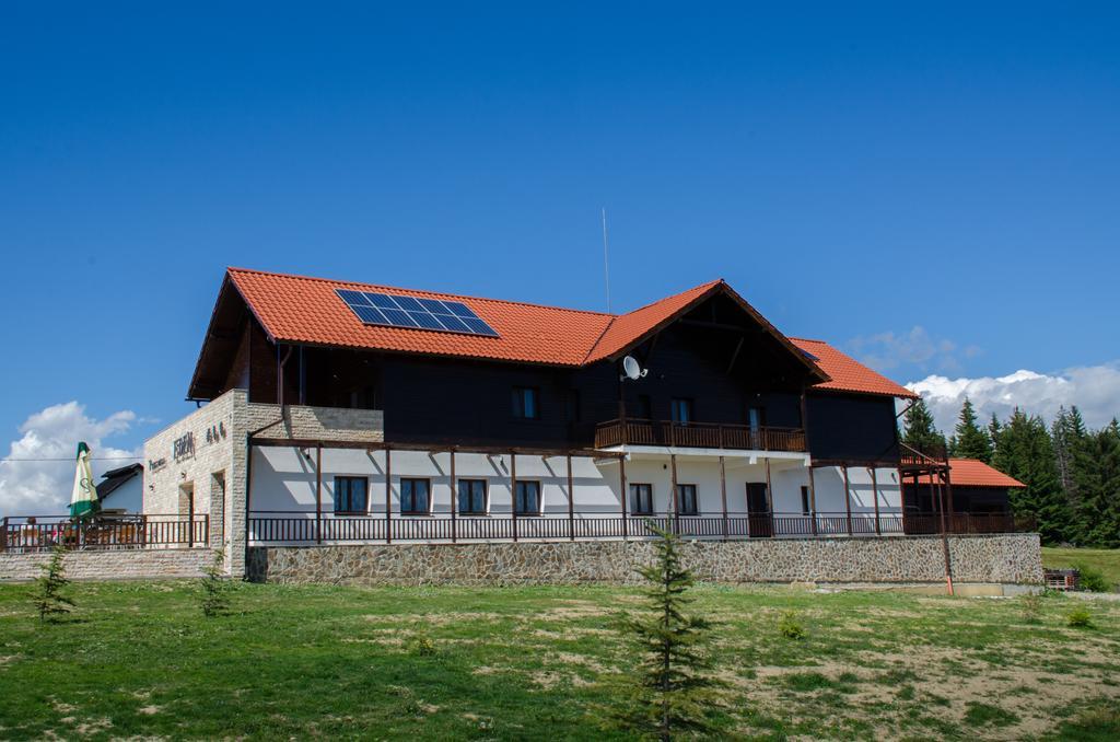 Pensiunea Agroturistica Eden Пьятра-Фантанеле Экстерьер фото