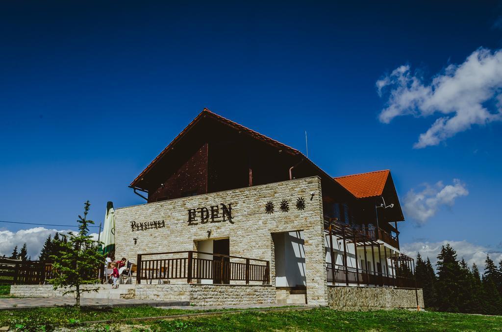 Pensiunea Agroturistica Eden Пьятра-Фантанеле Экстерьер фото